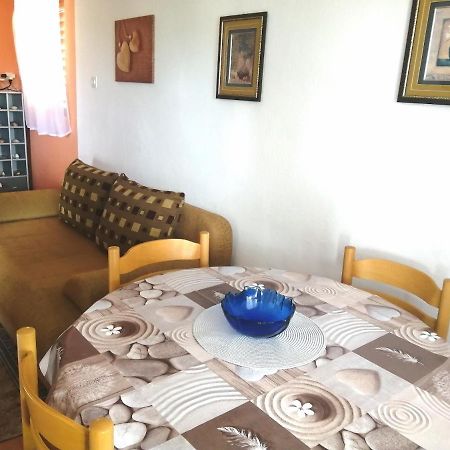 Apartmani Zmiric Primosten Luaran gambar