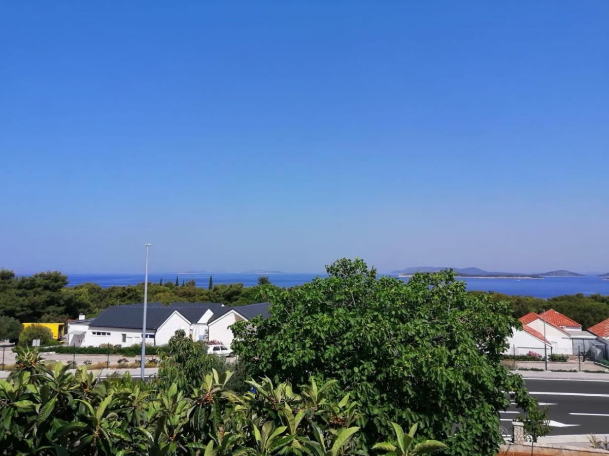 Apartmani Zmiric Primosten Luaran gambar