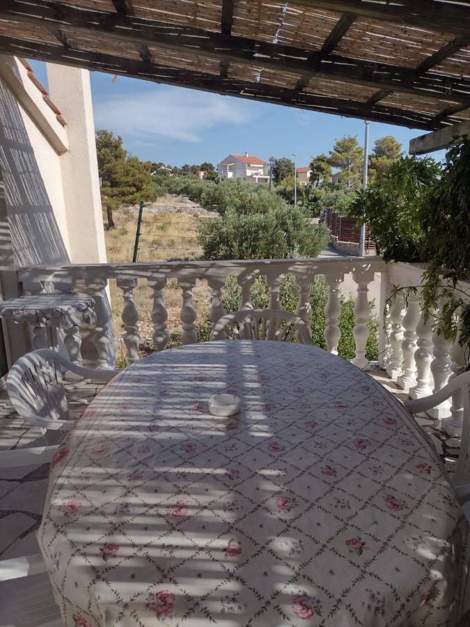 Apartmani Zmiric Primosten Luaran gambar