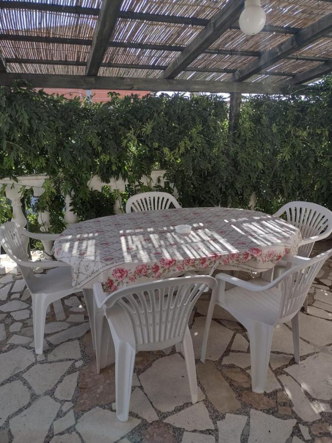 Apartmani Zmiric Primosten Luaran gambar